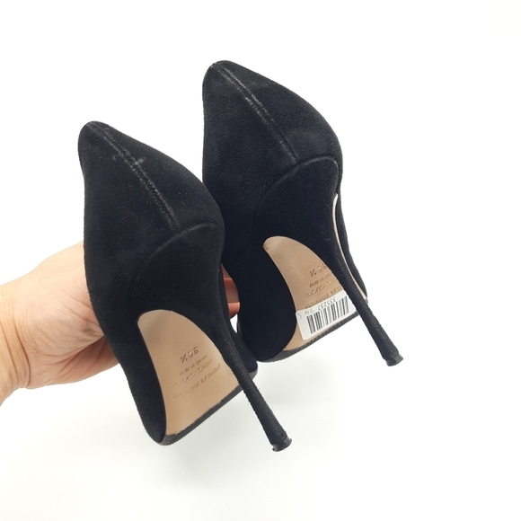 Nicholas Kirkwood | Elaphe Suede Point-Toe Pumps in Black - Picture 6 of 8